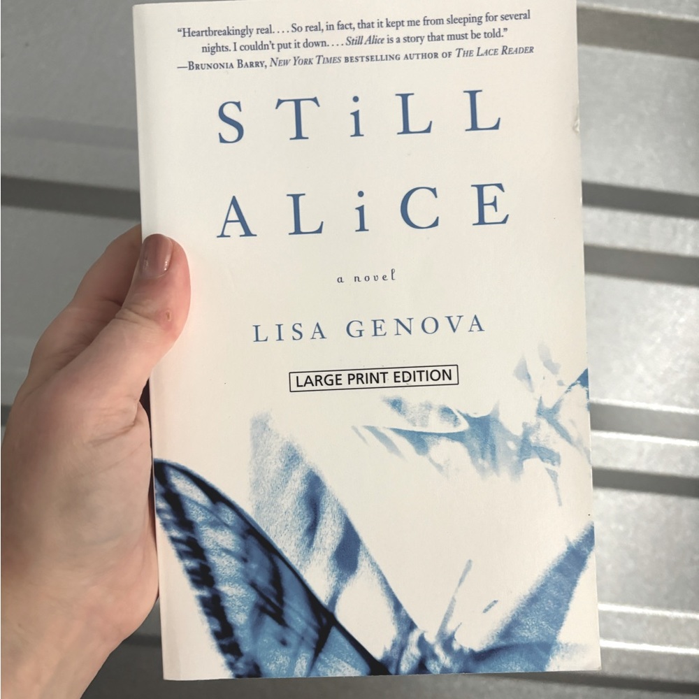 Still Alice - Paperback Book - Large Print